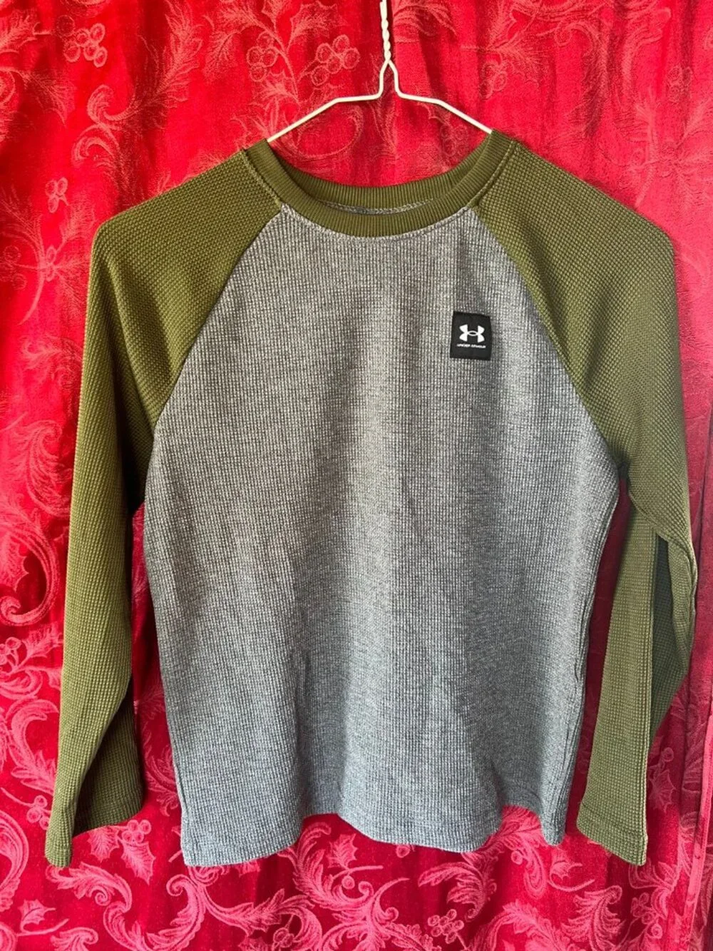 Under Armour Boys Youth Small Grey Olive Green Raglan Waffle Knit Shirt YS